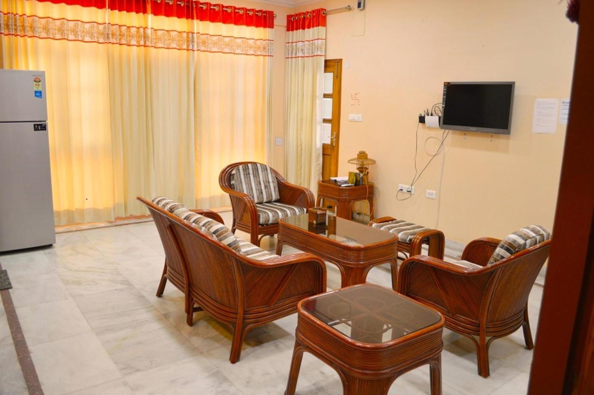 Fully Furnished Ish, Atithya Homestay With Various Amenities And Free Services In Lucknow, India Екстериор снимка